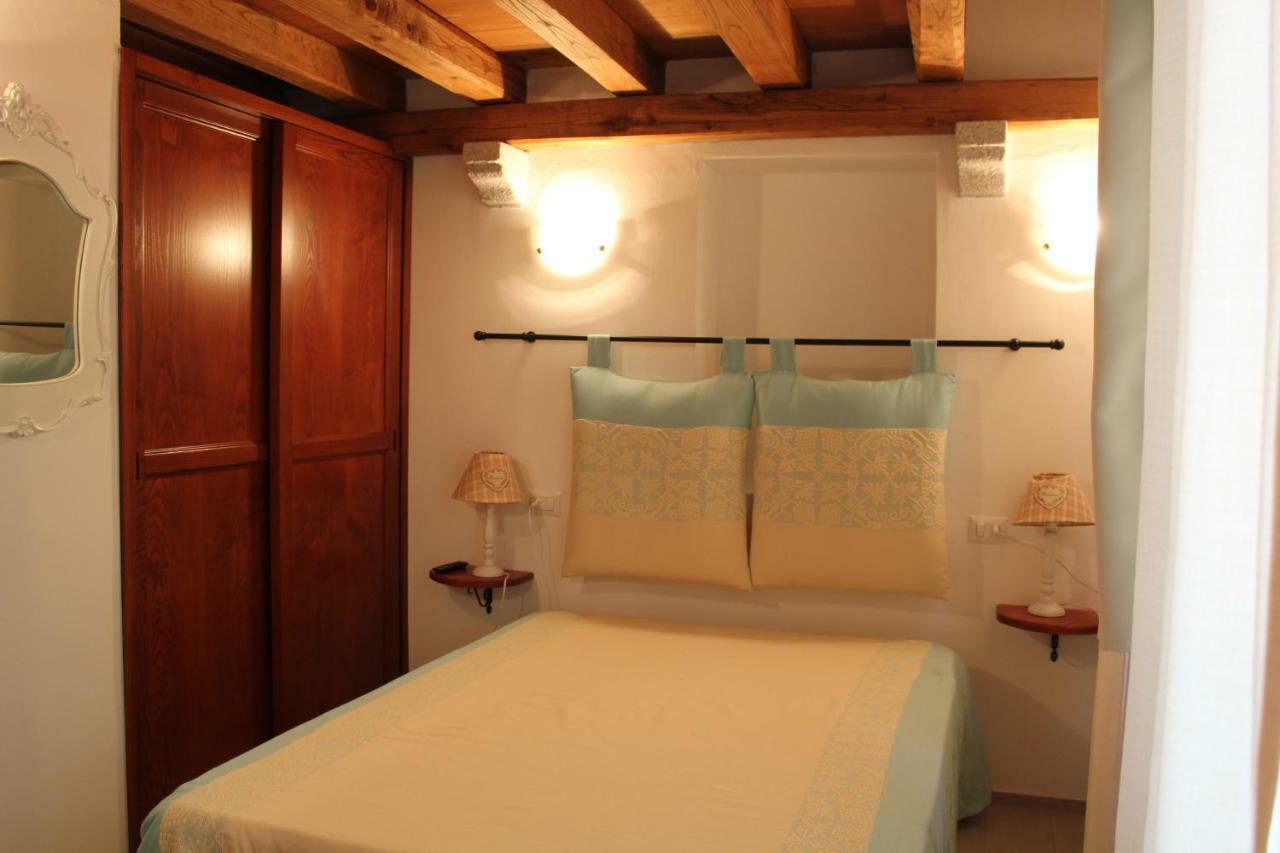 B&B Piazza Di L'Ara Tempio Pausania Bagian luar foto