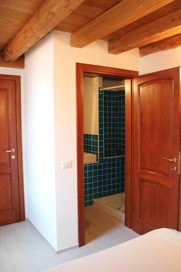 B&B Piazza Di L'Ara Tempio Pausania Bagian luar foto